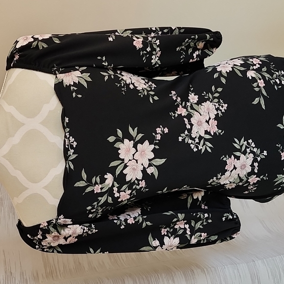 Faith and Joy Blouse - Picture 5 of 5